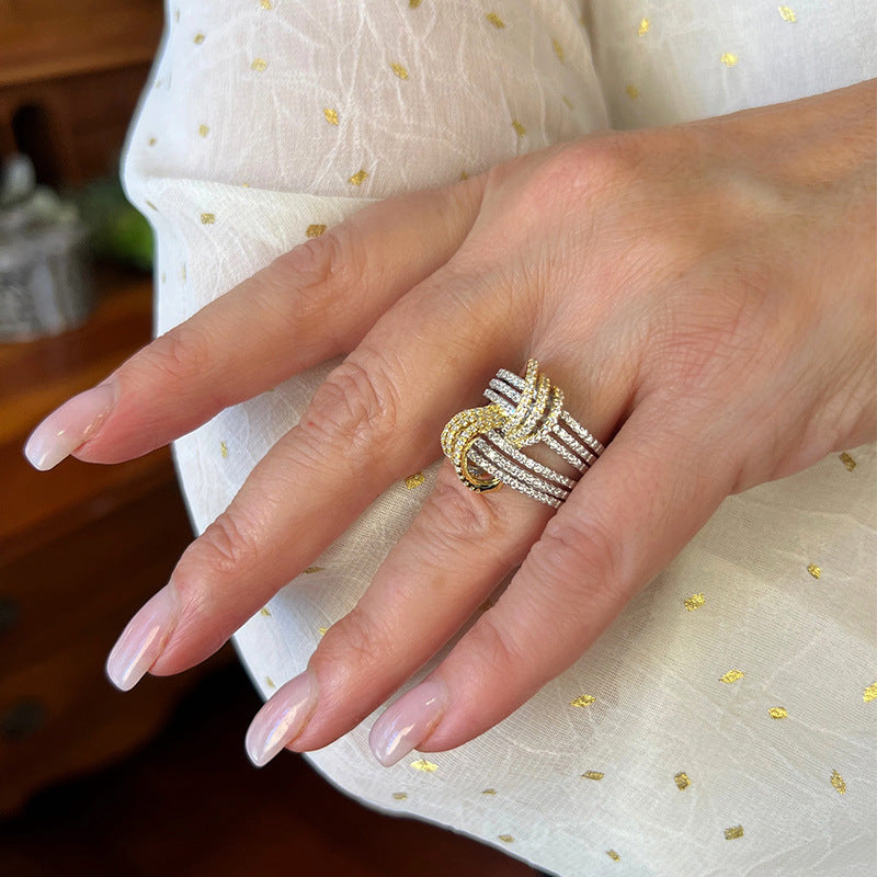 VINTAGE ZIRCONIA LIGHT CROSS RING