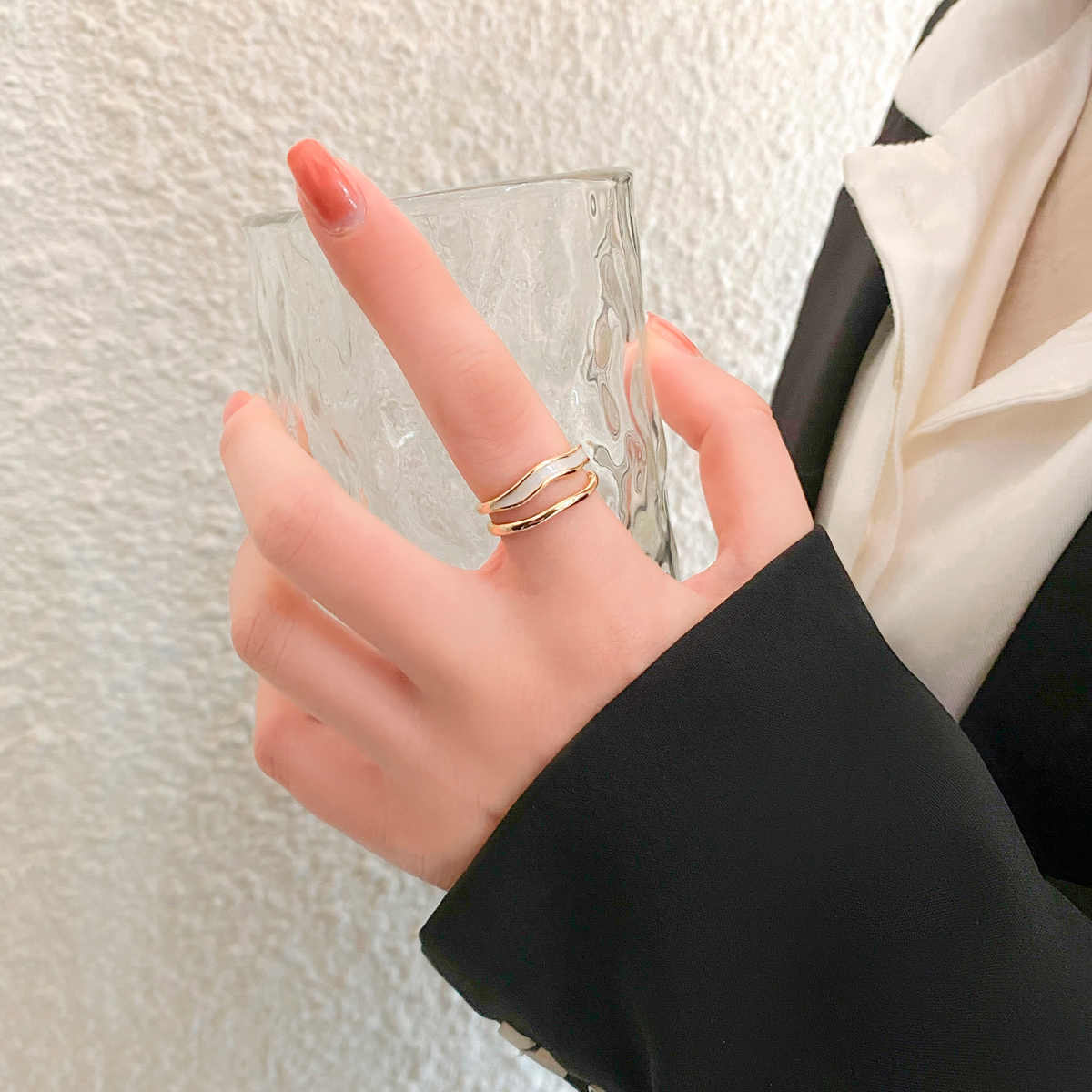 WHITE DRIP GLAZED RING