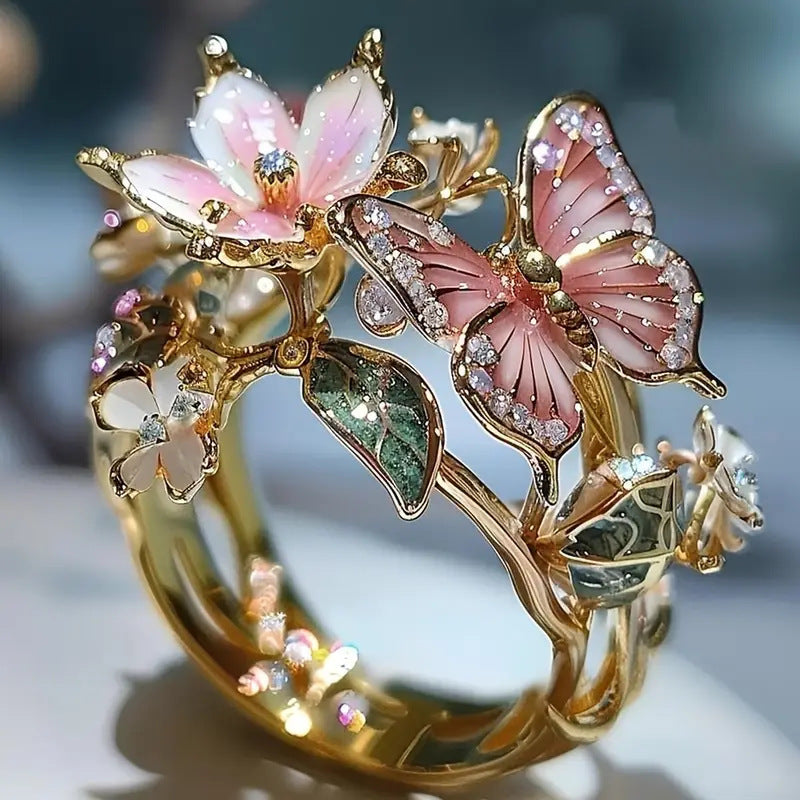TIMELESS VINTAGE RHINESTONE RING
