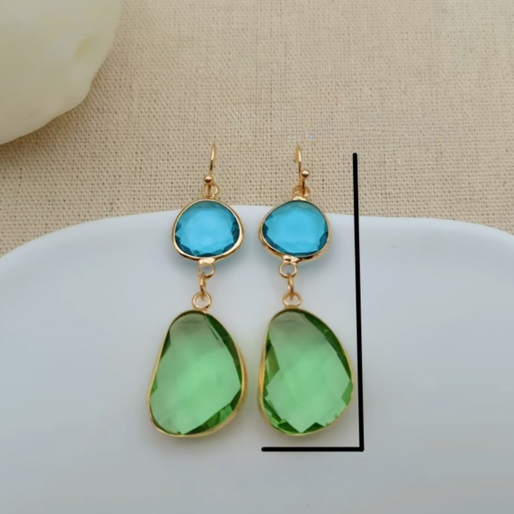 VINTAGE PLEXIGLASS EARRINGS