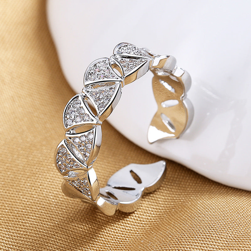 ELEGANT HOLLOW DESIGN RING
