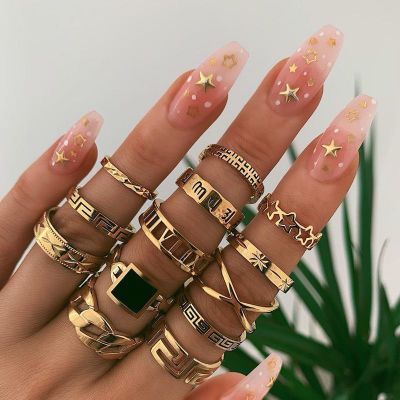 RETRO RING FASHION SET