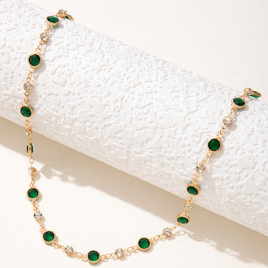 VINTAGE GREEN CLAVICLE NECKLACE