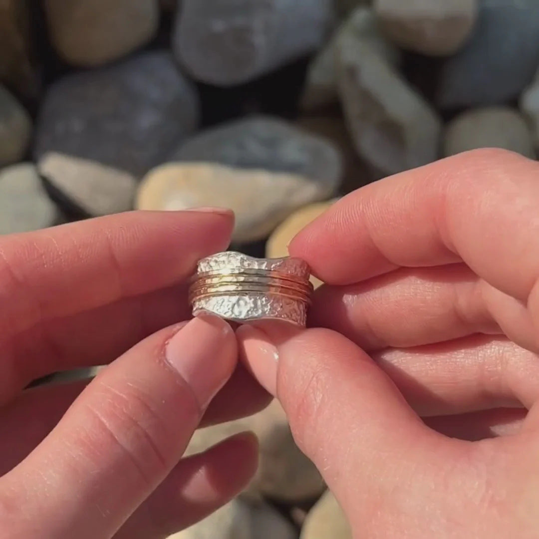 VINTAGE SPINNER THIN GOLD & SILVER RING