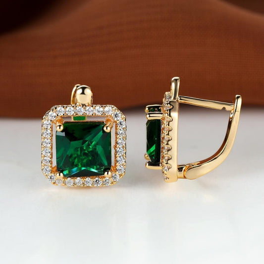 ELEGANT ZIRCONIA STUD EARRINGS