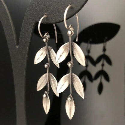 BOHEMIAN RETRO LEAF EARRINGS