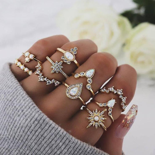 GRANNY'S JEWEL - Elegant diamond knuckle premium ring set featuring sparkling zirconia stacking rings, perfect statement jewelry gift for women.