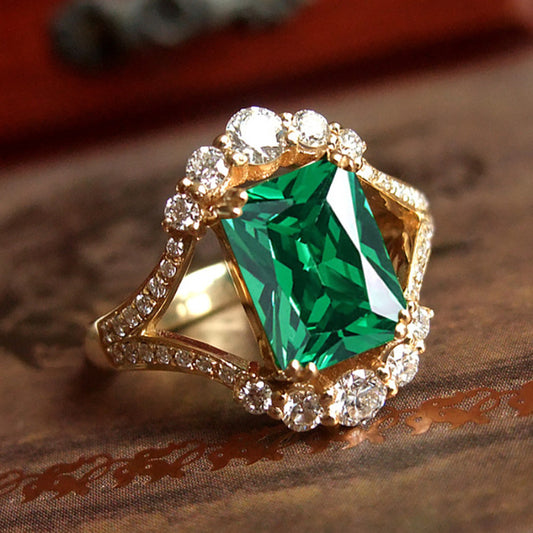 VINTAGE STYLE STATEMENT RING