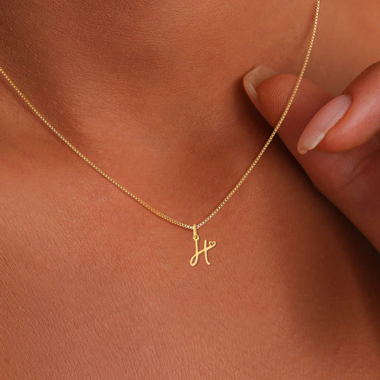 GOLD LETTER HEART NECKLACE