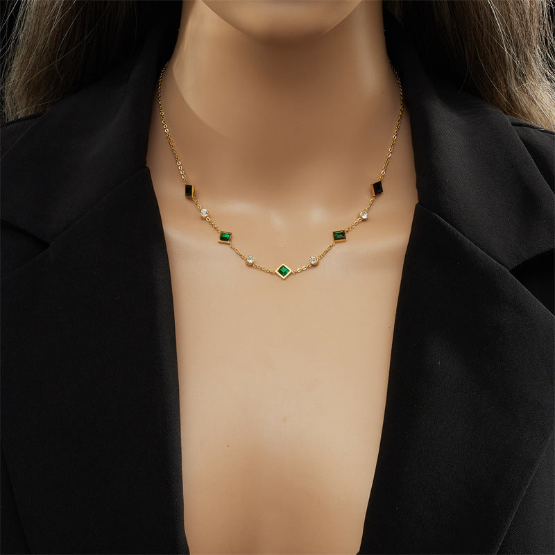 ELEGANT EMERALD ZIRCONIA NECKLACE