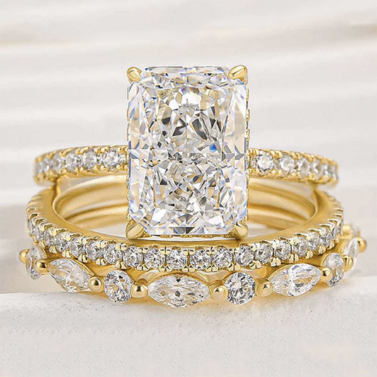 “Vintage-inspired Gilded Age stone noble ring set with sparkling stones, luxury women’s jewelry perfect for engagement, anniversary, or elegant fashion wear.”
