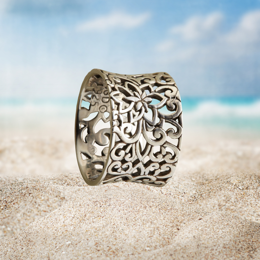 BONNIE SILVER HOLLOW RING