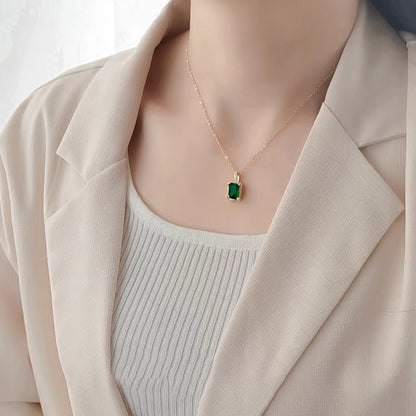 ELEGANT RETRO GREEN NECKLACE