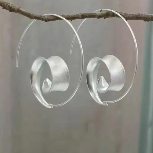 Pair of vintage round spiral earrings with retro-inspired design, elegant statement jewelry for women, perfect for gifts and special occasions.