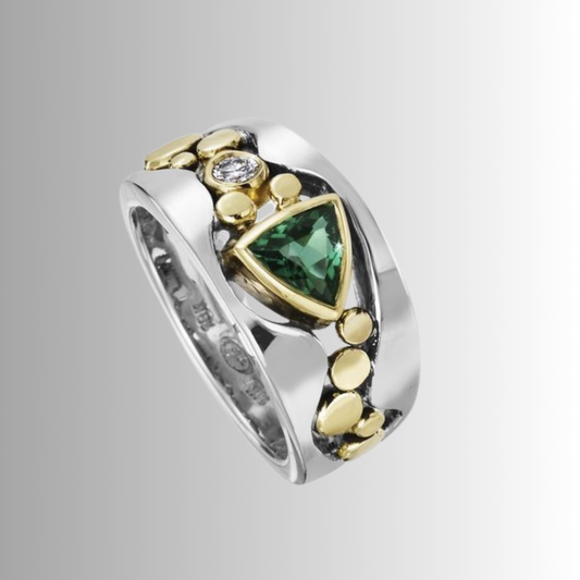 GREEN ZIRCONIA VINATGE CRYSTAL RING