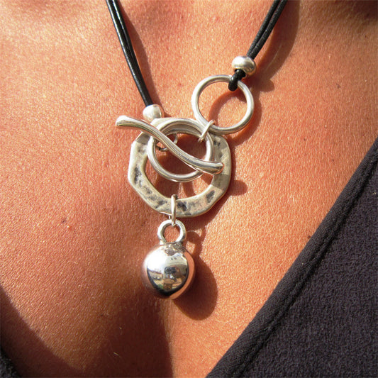LEATHER VINTAGE SILVER NECKLACE