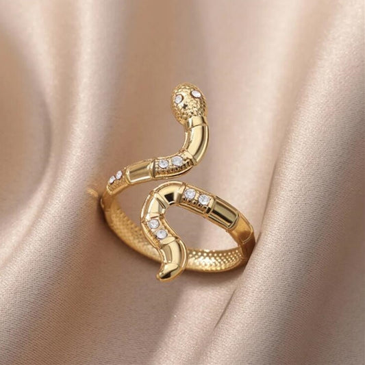 STYLISH ADJUSTABLE SNAKE DESIGN RING