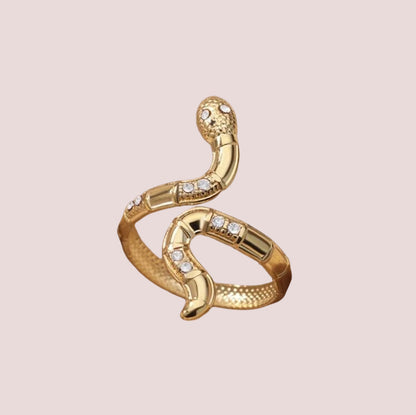 STYLISH ADJUSTABLE SNAKE DESIGN RING