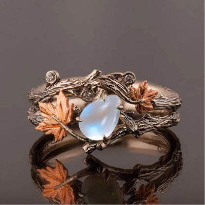 NATURE-INSPIRED MOONSTONE RING