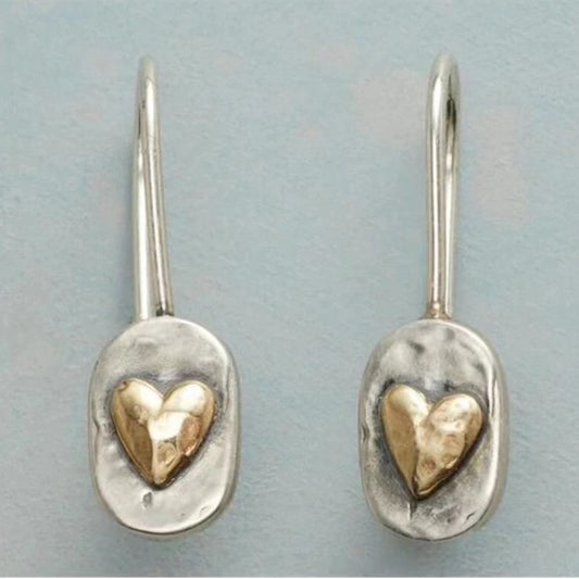 ROMANTIC VINTAGE SILVER EARRINGS