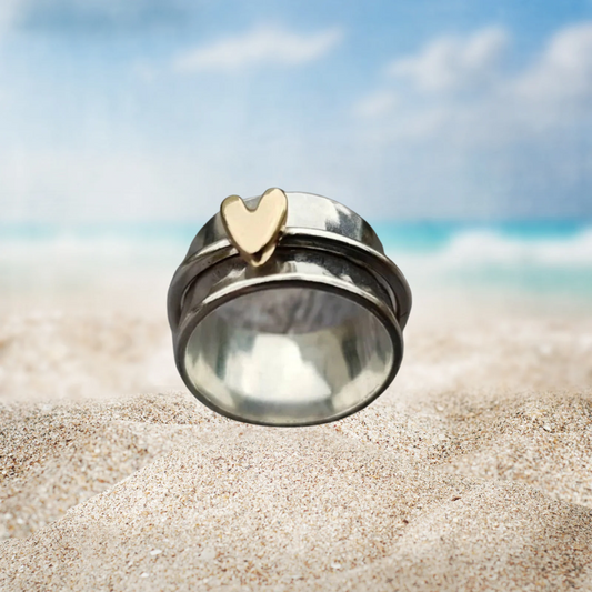 VINTAGE RETRO PEACH HEART RING